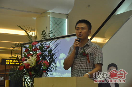 永盛木工坊大區(qū)經(jīng)理楊蕓 永盛木工坊大區(qū)經(jīng)理楊蕓