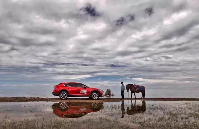 開業慶典：都是要照鏡子整一整