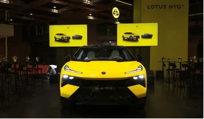 上海車展路特斯展臺活動現場